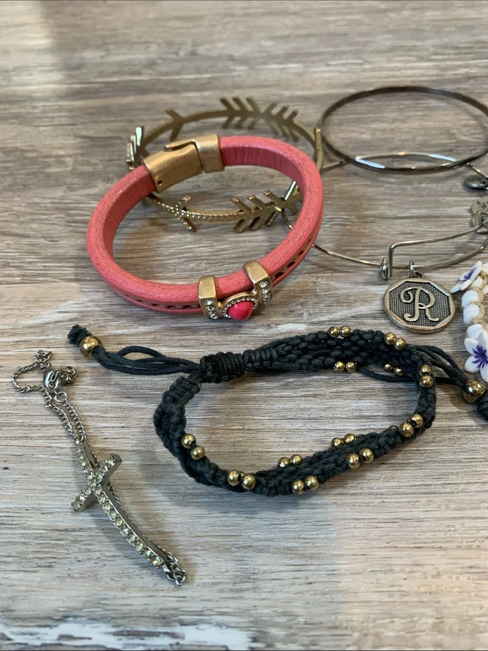 10pc Mixed Women’s Bracelet Stack in Black, Pink, Gold, White